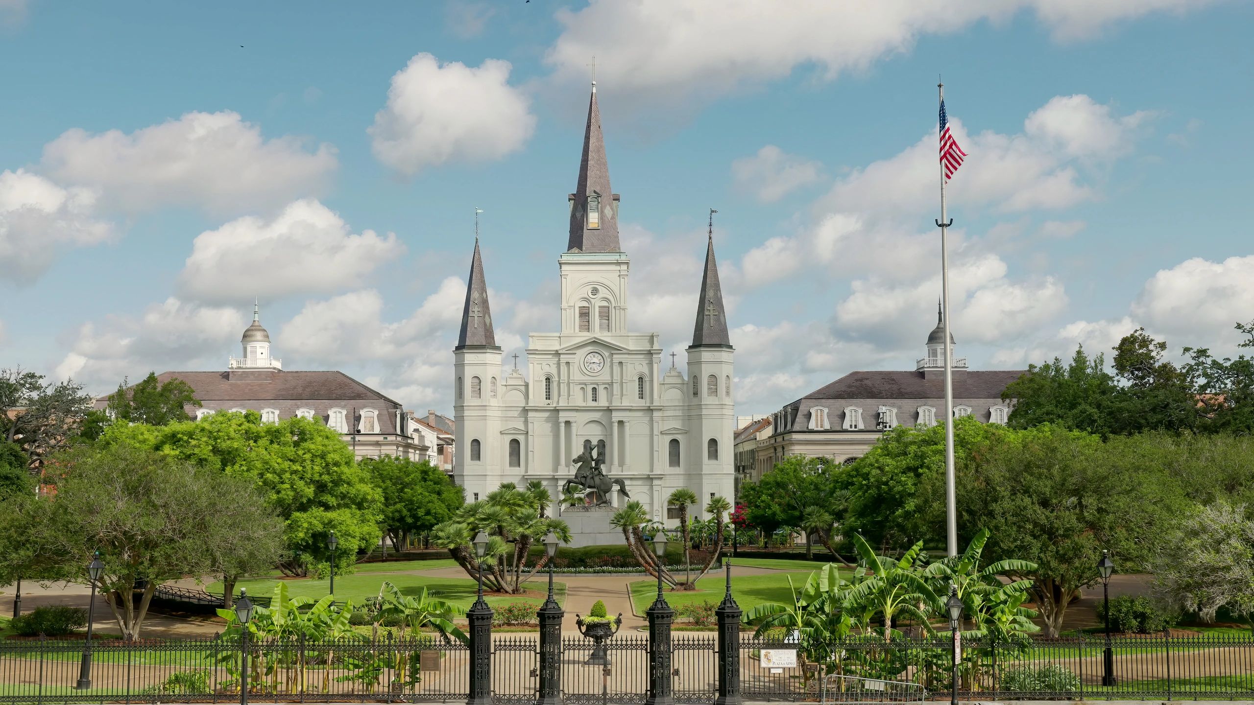 summer morning wide shot of jackson square in new orleans